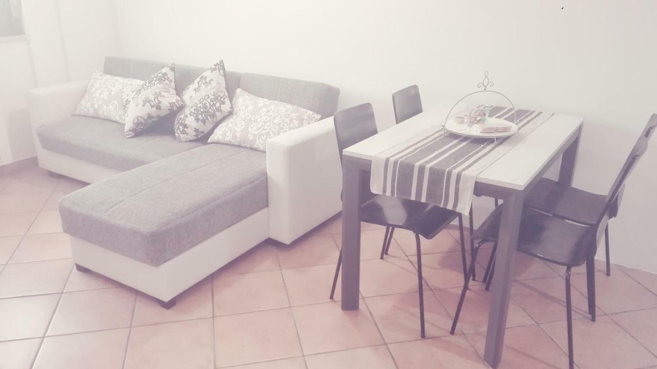 Apartmán Casa Del Loto Fiumicino Exteriér fotografie